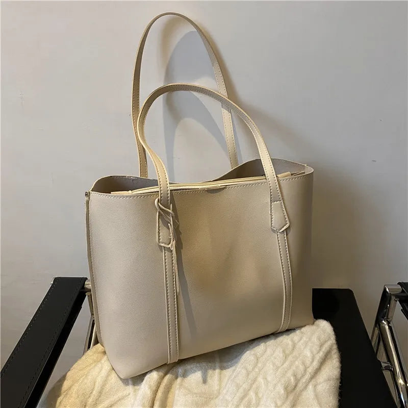 Isadora Grande Leather Tote
